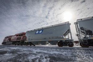 20170313-rail-cars-arrive-at-kspc-legacy-project-1